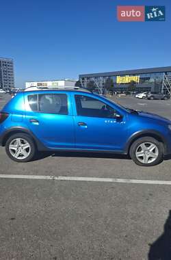 Внедорожник / Кроссовер Renault Sandero StepWay 2013 в Киеве Внедорожник / Кроссовер Renault Sandero StepWay 2013 в Киеве