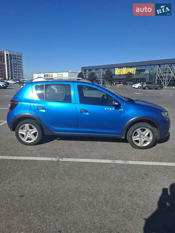 Renault Sandero StepWay 2013 Renault Sandero StepWay 2013