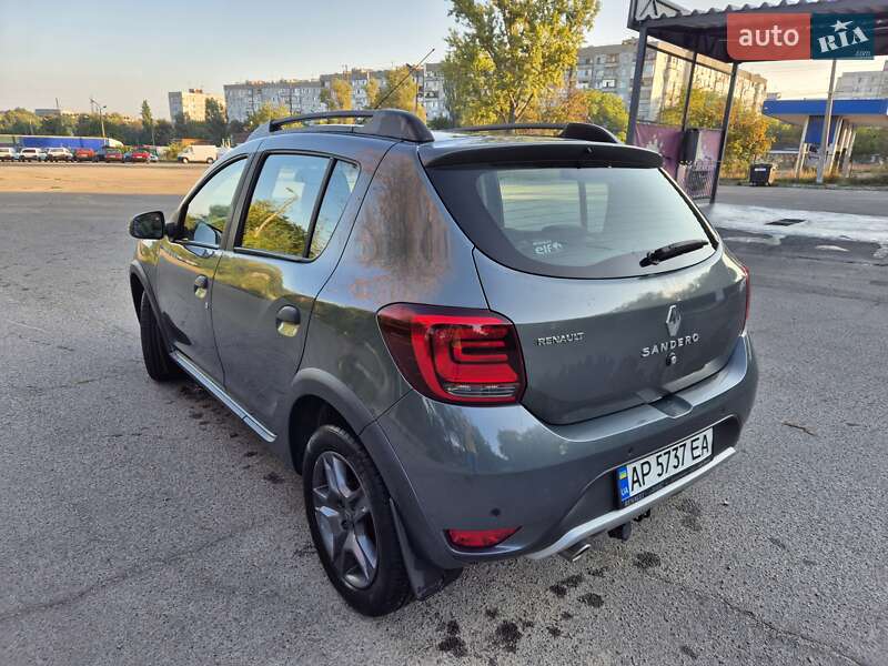 Хэтчбек Renault Sandero StepWay 2017 в Запорожье