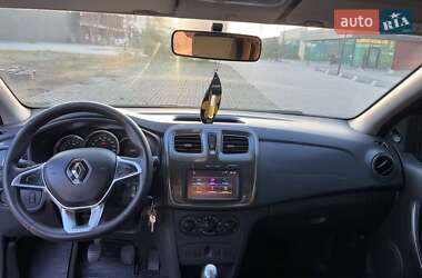 Хэтчбек Renault Sandero StepWay 2017 в 