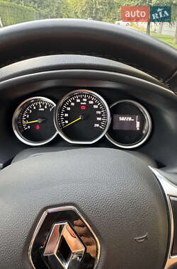 Хэтчбек Renault Sandero StepWay 2020 в 