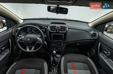 Хэтчбек Renault Sandero StepWay 2019 в 