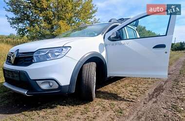 Хэтчбек Renault Sandero StepWay 2020 в 