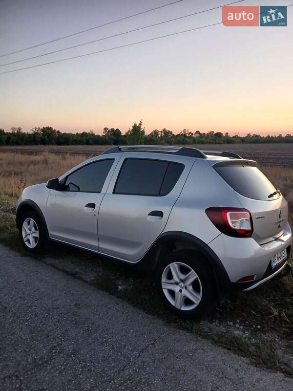 Внедорожник / Кроссовер Renault Sandero StepWay 2016 в Запорожье фото 4 Внедорожник / Кроссовер Renault Sandero StepWay 2016 в Запорожье