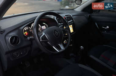 Хэтчбек Renault Sandero StepWay 2019 в 