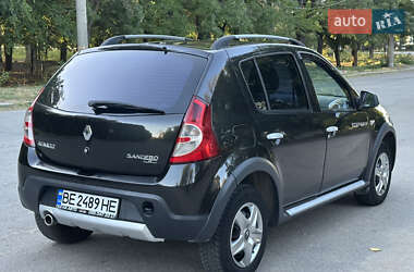 Внедорожник / Кроссовер Renault Sandero StepWay 2012 в 