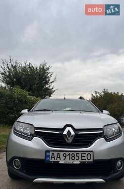 Внедорожник / Кроссовер Renault Sandero StepWay 2013 в 