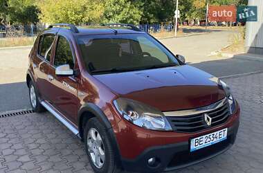 Внедорожник / Кроссовер Renault Sandero StepWay 2013 в 
