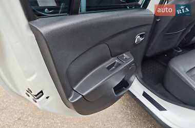 Хэтчбек Renault Sandero StepWay 2020 в 