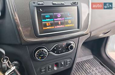 Хэтчбек Renault Sandero StepWay 2020 в 