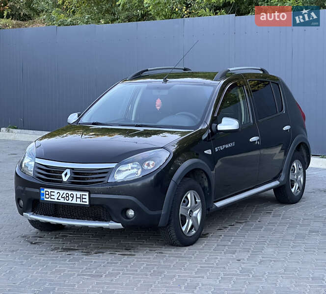 Внедорожник / Кроссовер Renault Sandero StepWay 2012 в Николаеве