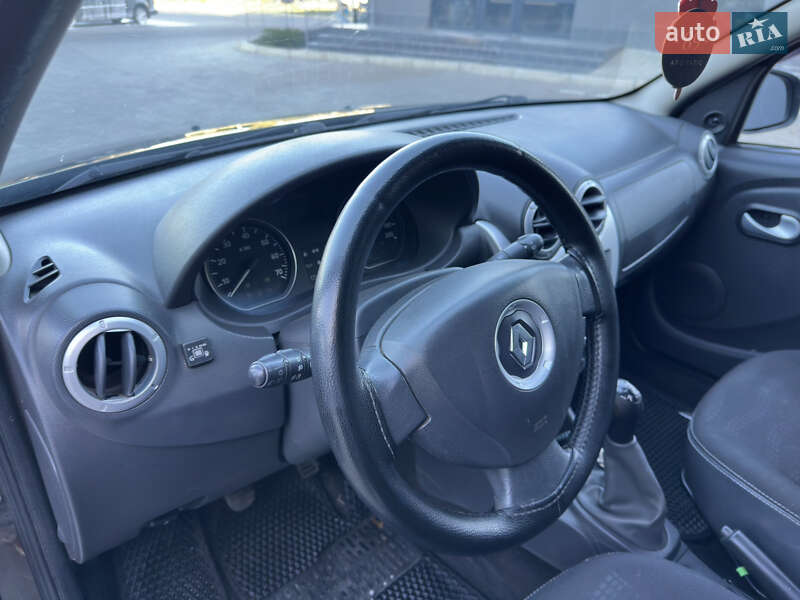 Внедорожник / Кроссовер Renault Sandero StepWay 2012 в Николаеве