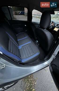 Хэтчбек Renault Sandero StepWay 2021 в 
