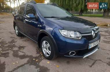Хетчбек Renault Sandero StepWay 2016 в 