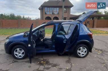 Хетчбек Renault Sandero StepWay 2016 в 