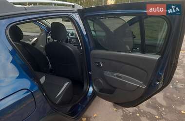 Хетчбек Renault Sandero StepWay 2016 в 