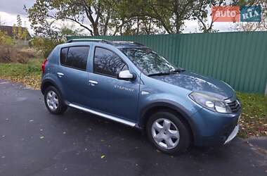Внедорожник / Кроссовер Renault Sandero StepWay 2012 в 
