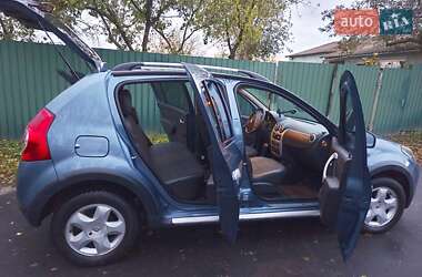 Внедорожник / Кроссовер Renault Sandero StepWay 2012 в 