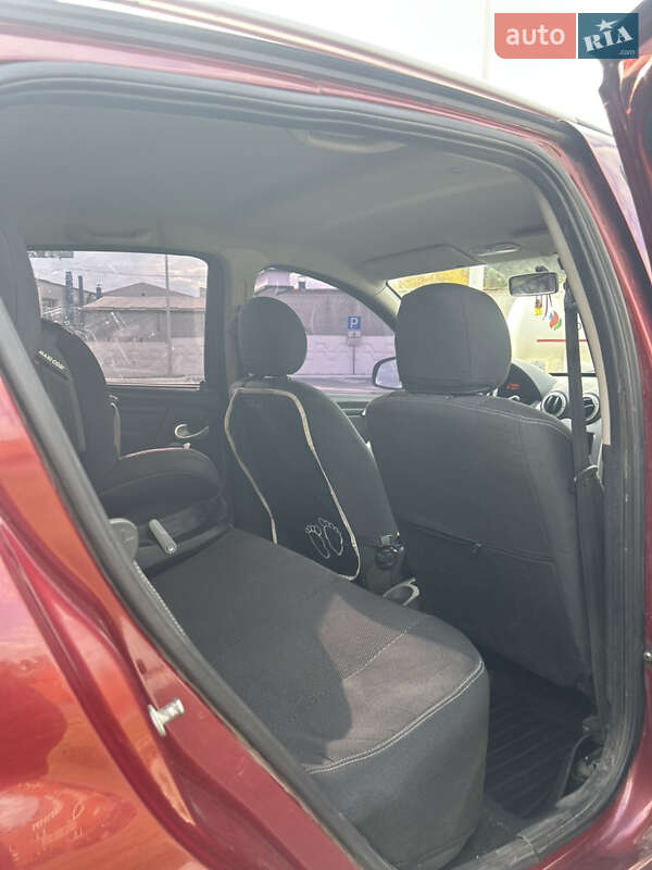 Позашляховик / Кросовер Renault Sandero StepWay 2011 в Дніпрі