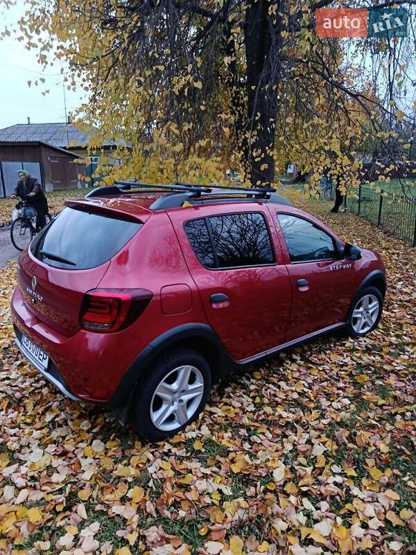 Хэтчбек Renault Sandero StepWay 2017 в Чернигове фото 7 Хэтчбек Renault Sandero StepWay 2017 в Чернигове