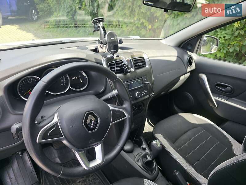 Хетчбек Renault Sandero StepWay 2017 в Києві