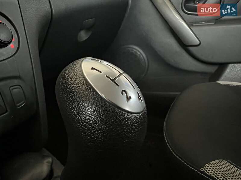 Хетчбек Renault Sandero StepWay 2017 в Миколаєві фото 28 Хетчбек Renault Sandero StepWay 2017 в Миколаєві