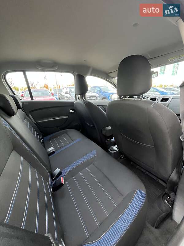 Хэтчбек Renault Sandero StepWay 2020 в Киеве фото 10 Хэтчбек Renault Sandero StepWay 2020 в Киеве
