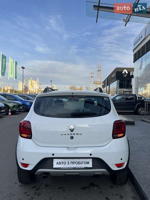 Хэтчбек Renault Sandero StepWay 2021 в Киеве
