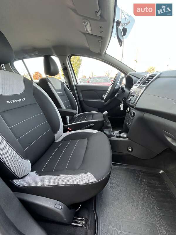 Хэтчбек Renault Sandero StepWay 2021 в Киеве