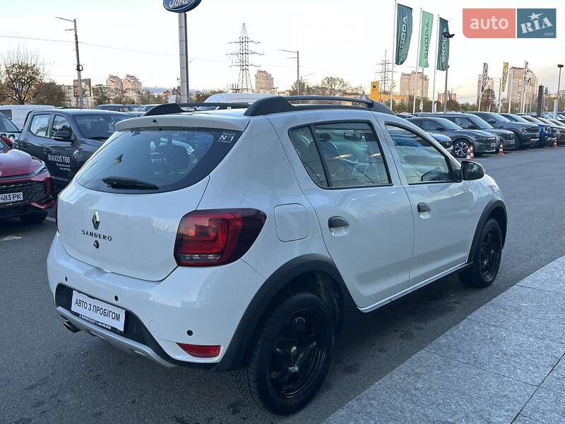 Хэтчбек Renault Sandero StepWay 2021 в Киеве фото 6 Хэтчбек Renault Sandero StepWay 2021 в Киеве
