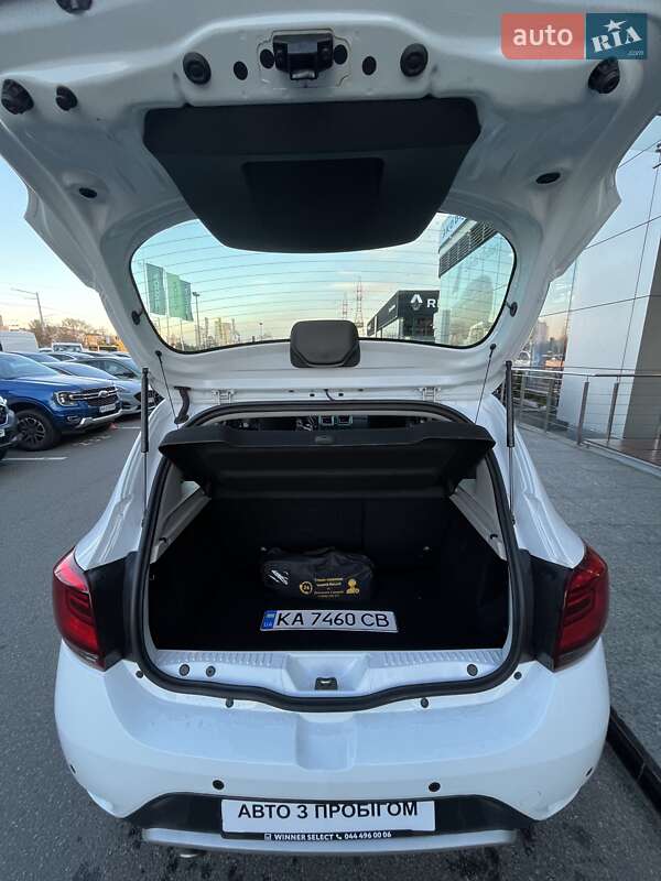 Хэтчбек Renault Sandero StepWay 2021 в Киеве фото 14 Хэтчбек Renault Sandero StepWay 2021 в Киеве