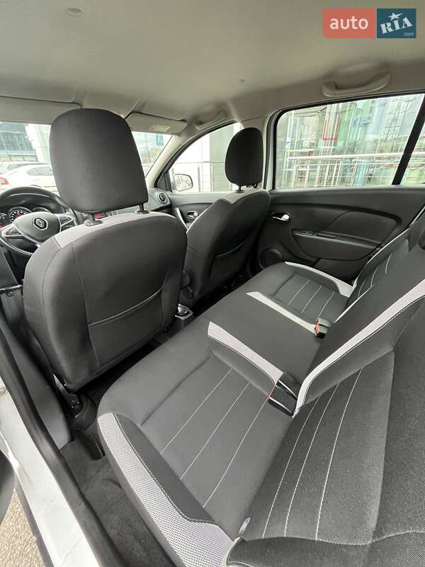 Хэтчбек Renault Sandero StepWay 2020 в Киеве