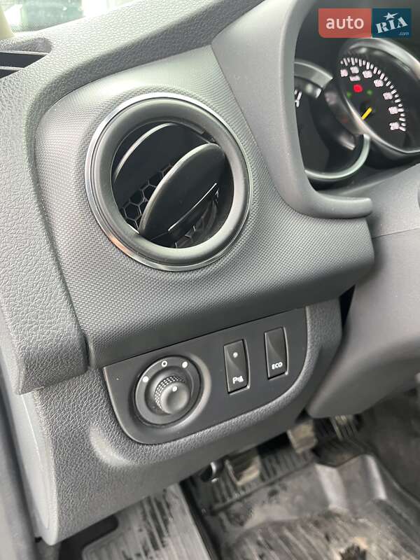 Хэтчбек Renault Sandero StepWay 2020 в Киеве