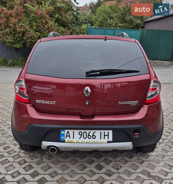 Внедорожник / Кроссовер Renault Sandero StepWay 2012 в Киеве