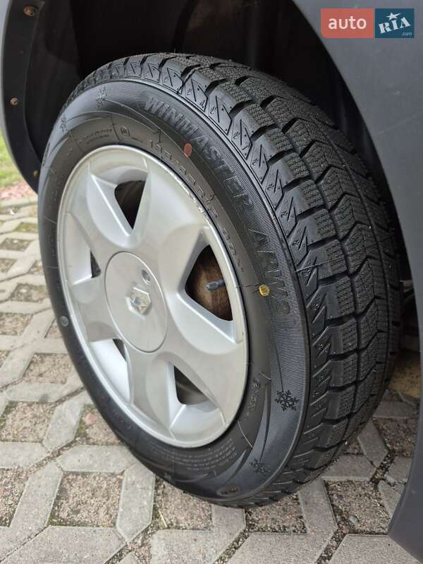 Внедорожник / Кроссовер Renault Sandero StepWay 2012 в Киеве