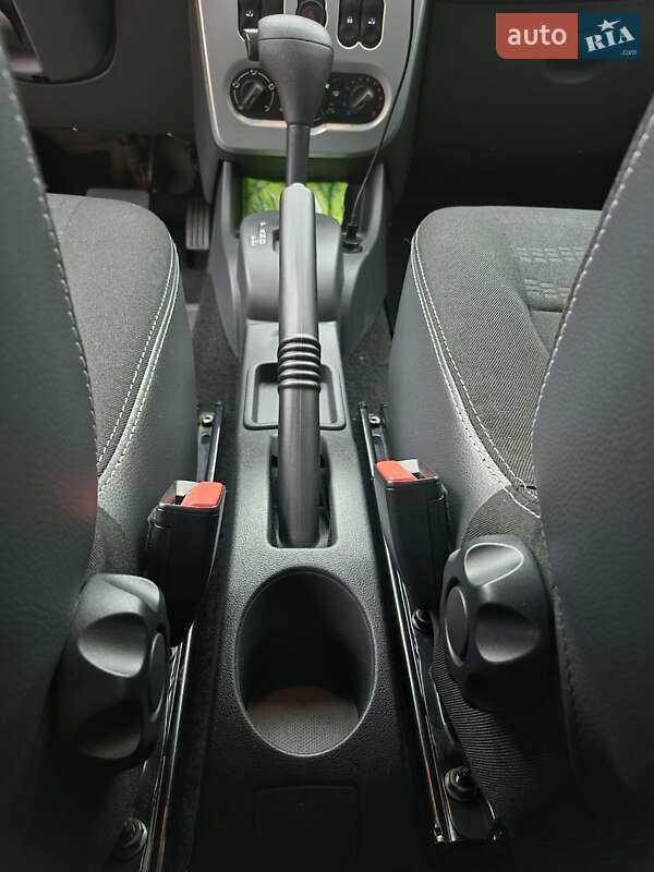 Внедорожник / Кроссовер Renault Sandero StepWay 2012 в Киеве