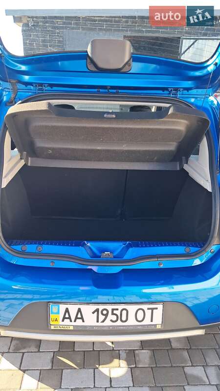 Внедорожник / Кроссовер Renault Sandero StepWay 2013 в Городке