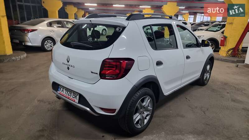 Хэтчбек Renault Sandero StepWay 2020 в Киеве фото 5 Хэтчбек Renault Sandero StepWay 2020 в Киеве