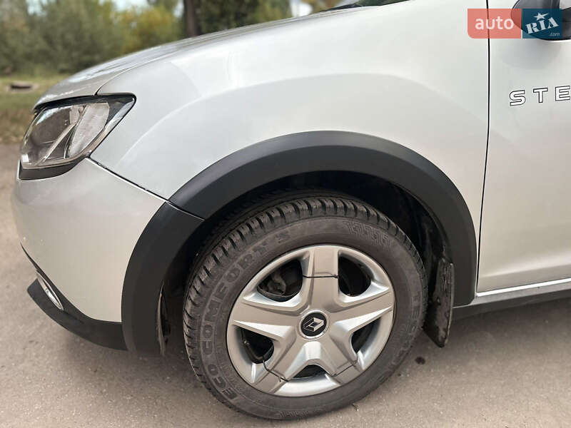 Позашляховик / Кросовер Renault Sandero StepWay 2013 в Кривому Розі фото 4 Позашляховик / Кросовер Renault Sandero StepWay 2013 в Кривому Розі