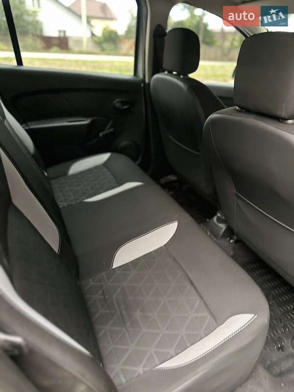 Позашляховик / Кросовер Renault Sandero StepWay 2013 в Кривому Розі фото 13 Позашляховик / Кросовер Renault Sandero StepWay 2013 в Кривому Розі