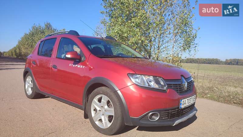 Позашляховик / Кросовер Renault Sandero StepWay 2013 в Києві