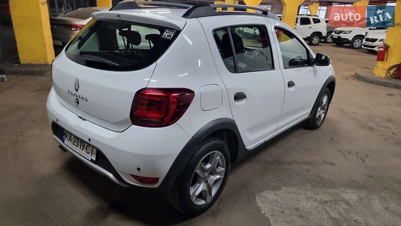 Хэтчбек Renault Sandero StepWay 2021 в Киеве