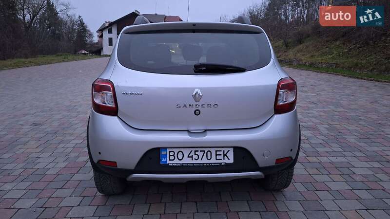 Хэтчбек Renault Sandero StepWay 2016 в Тернополе фото 4 Хэтчбек Renault Sandero StepWay 2016 в Тернополе