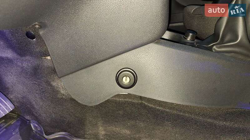 Хэтчбек Renault Sandero StepWay 2016 в Тернополе фото 42 Хэтчбек Renault Sandero StepWay 2016 в Тернополе