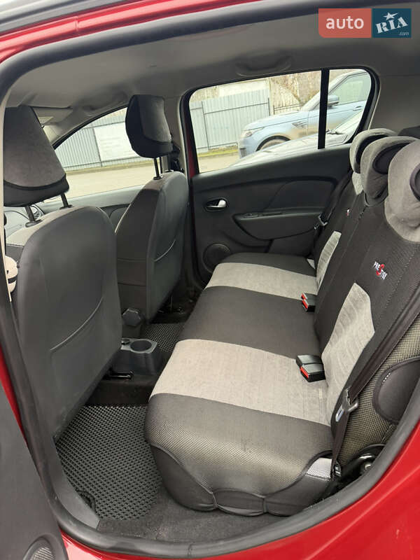 Хэтчбек Renault Sandero StepWay 2019 в Киеве фото 11 Хэтчбек Renault Sandero StepWay 2019 в Киеве