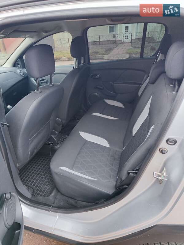 Позашляховик / Кросовер Renault Sandero StepWay 2015 в Кролевці