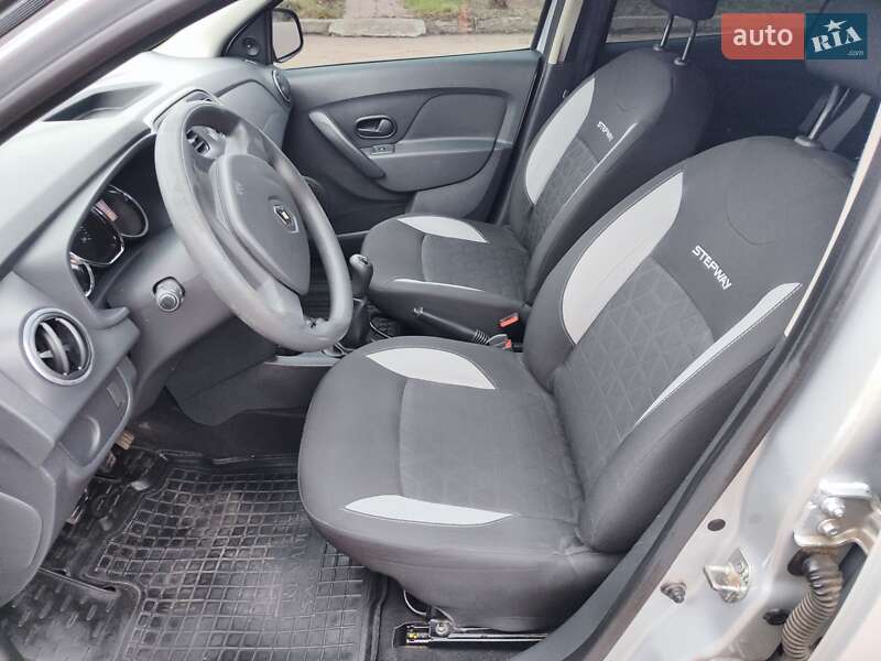 Позашляховик / Кросовер Renault Sandero StepWay 2015 в Кролевці