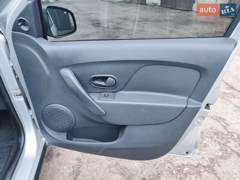 Позашляховик / Кросовер Renault Sandero StepWay 2015 в Кролевці