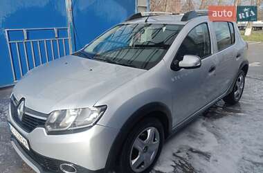 Хетчбек Renault Sandero StepWay 2016 в Хмельницькому