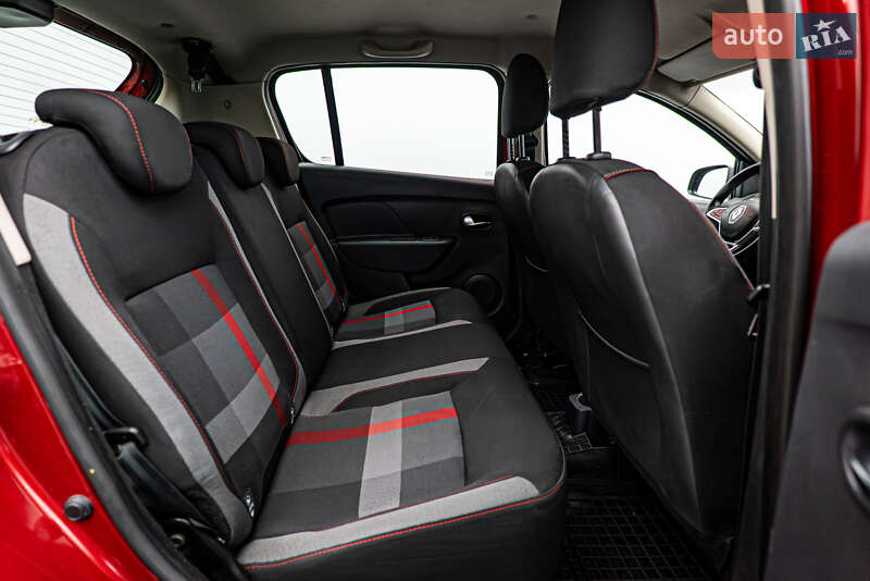 Хэтчбек Renault Sandero StepWay 2019 в Киеве